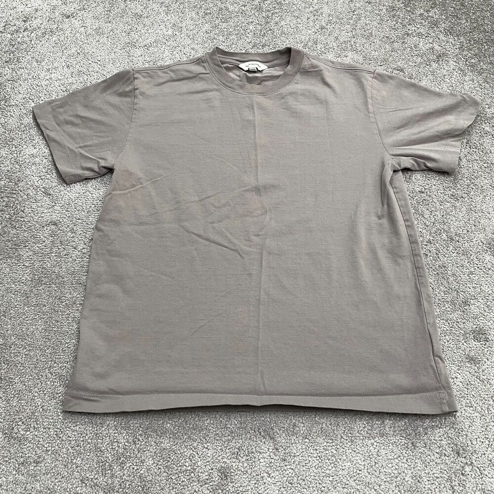 Club Monaco Basic Essential T-Shirt Mens Small Gray Crew Short Sleeve Cotton Tee